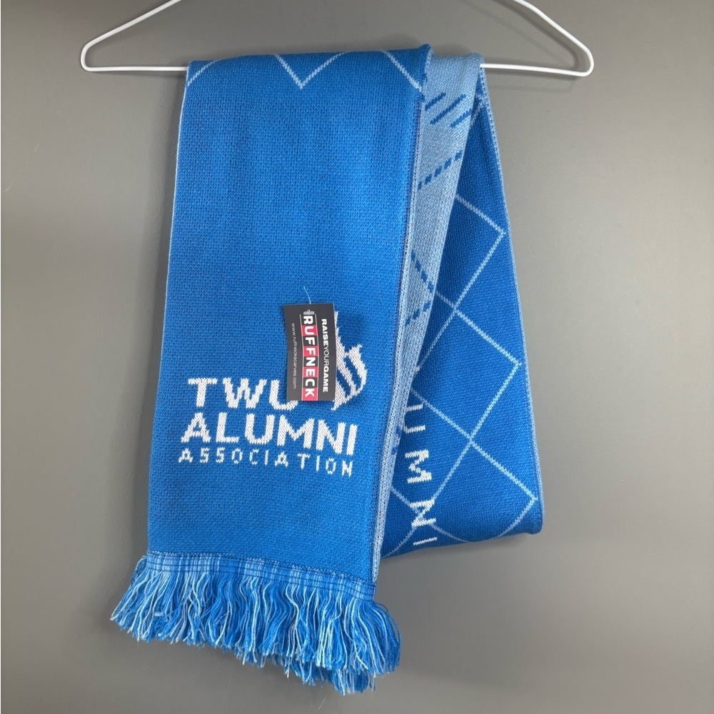 NWT TWU blue scarf “thriving together” trinity western, BRTISH COLUMBIA